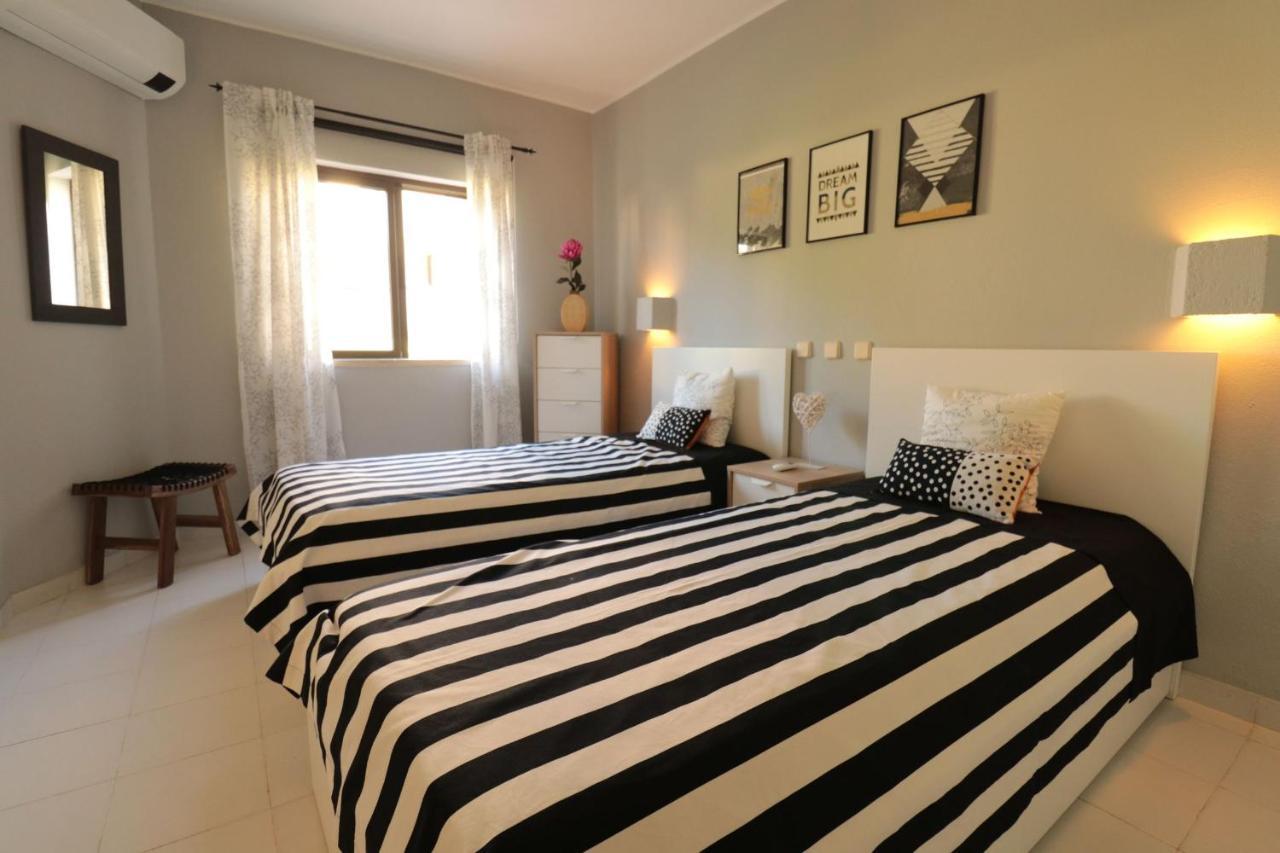 Lovelystay - Cozy 1Br Flat In Alvor With Ac And Balcony エクステリア 写真