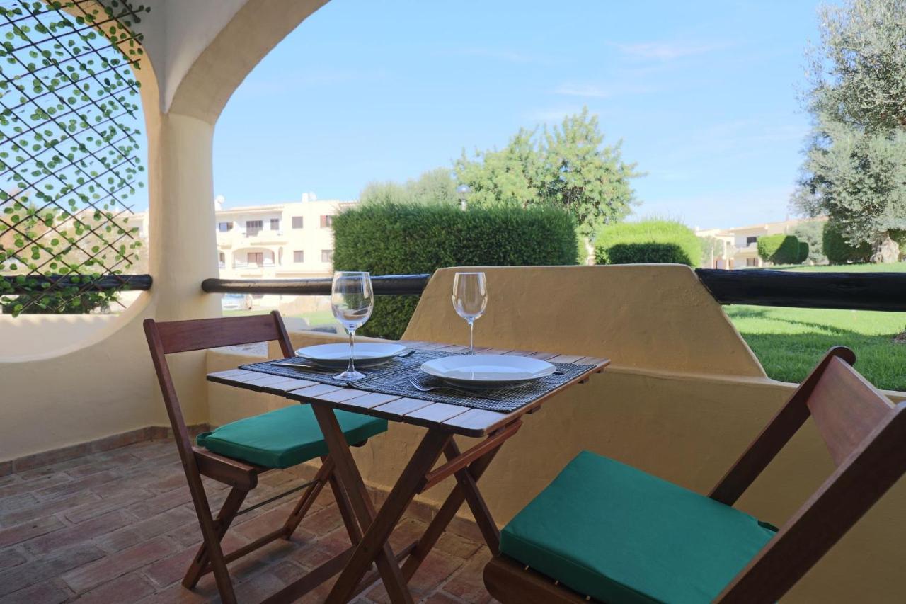 Lovelystay - Cozy 1Br Flat In Alvor With Ac And Balcony エクステリア 写真